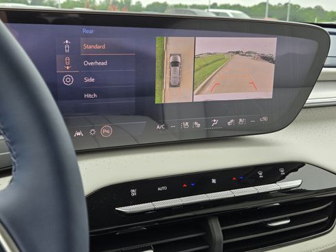 New 2026 Buick Enclave Avenir w/ Super Cruise Package FWD image 12