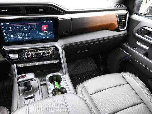 Used 2024 GMC Sierra 1500 Denali image 39