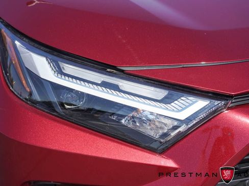 Used 2025 Toyota RAV4 XLE Premium w/ Weather Package AWD/4WD image 15