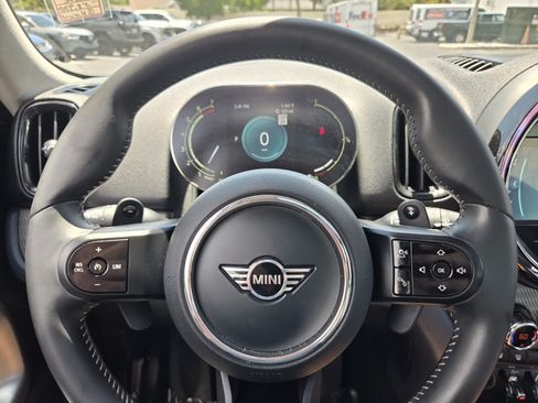 Used 2024 MINI Cooper Countryman S w/ Premium Package FWD image 28