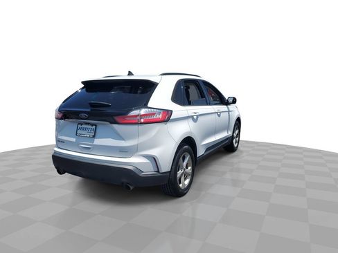 Used 2020 Ford Edge SE FWD image 8