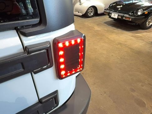 Used 2015 Jeep Wrangler Sahara w/ Connectivity Group image 62