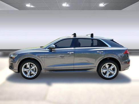 Used 2023 Audi Q8 Premium w/ Convenience Package AWD/4WD image 6