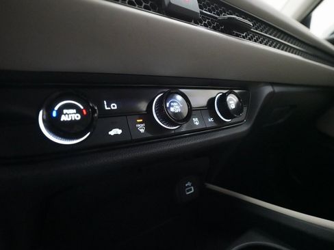 Certified 2023 Honda HR-V LX image 20