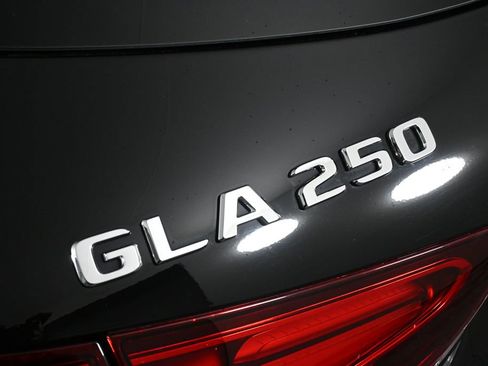 Certified 2026 Mercedes-Benz GLA 250 image 27