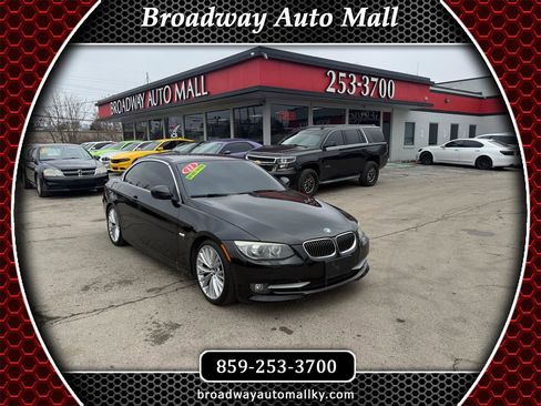Used 2011 BMW 335i Convertible image 1