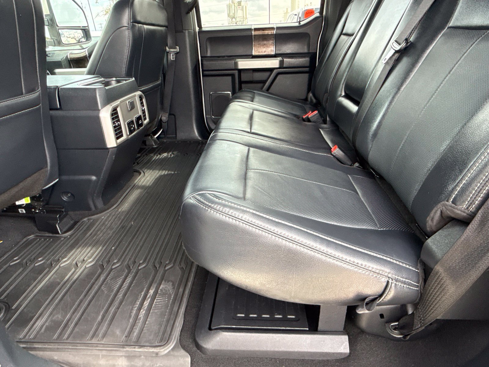 Used 2022 Ford F350 Lariat w/ Lariat Ultimate Package AWD/4WD image 20