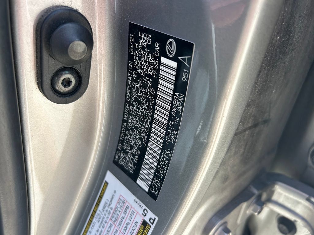 Used 2021 Lexus UX 200 w/ Premium Package FWD image 10