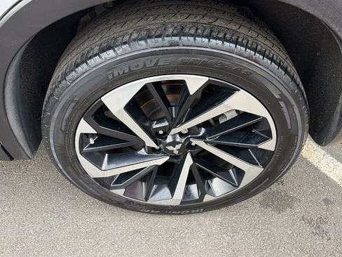 Used 2022 Mitsubishi Outlander ES AWD/4WD image 9