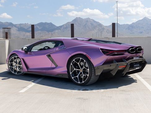 Used 2026 Lamborghini Revuelto AWD/4WD image 10