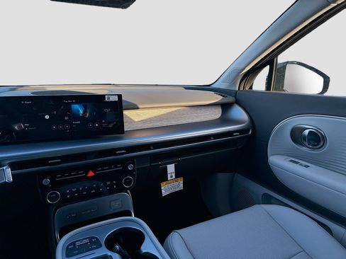 New 2026 Hyundai Ioniq 9 SEL image 16