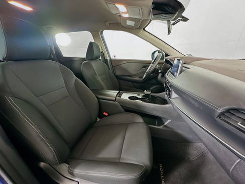 Used 2023 Nissan Rogue S image 30