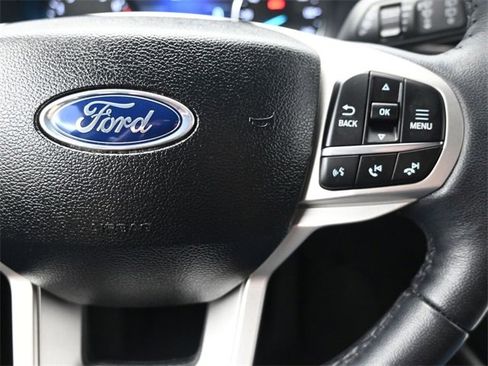 Used 2024 Ford Explorer XLT w/ Equipment Group 202A image 30