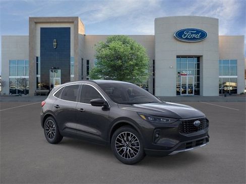 New 2026 Ford Escape SE w/ PHEV Premium Package image 7