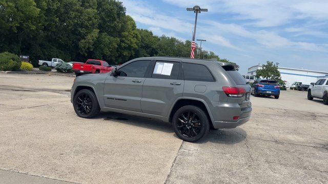 Used 2020 Jeep Grand Cherokee Altitude AWD/4WD image 6