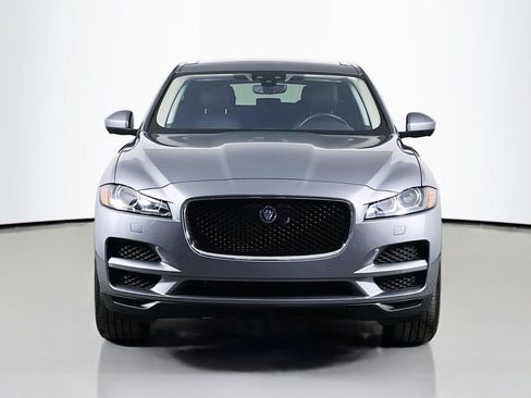 Used 2020 Jaguar F-PACE Prestige image 2