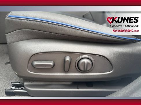 New 2026 Buick Envista Sport Touring w/ Convenience I Package FWD image 28