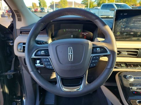 Certified 2022 Lincoln Nautilus Reserve w/ Equipment Group 201A image 22