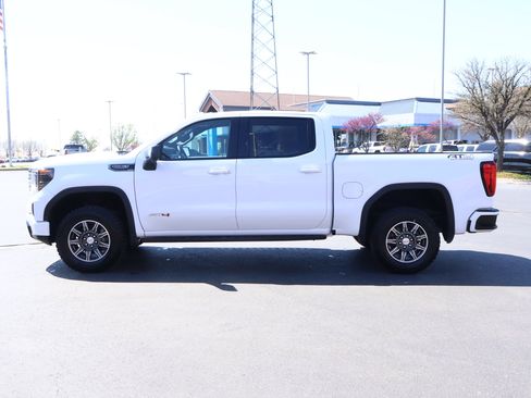 Used 2024 GMC Sierra 1500 AT4 w/ Technology Package image 39