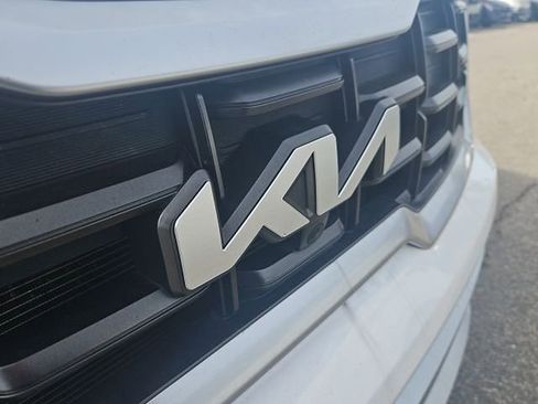 Used 2024 Kia Telluride SX image 16