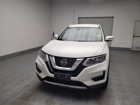 Used 2020 Nissan Rogue SV FWD image 15