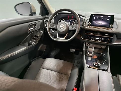 Used 2024 Nissan Rogue SV image 26