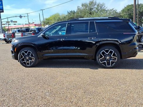 New 2026 Chevrolet Traverse High Country FWD image 2