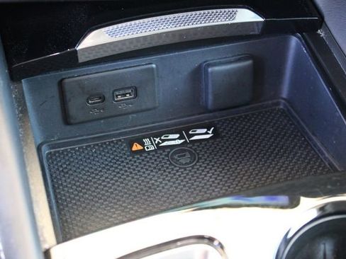 Used 2025 Buick Envision Sport Touring image 28