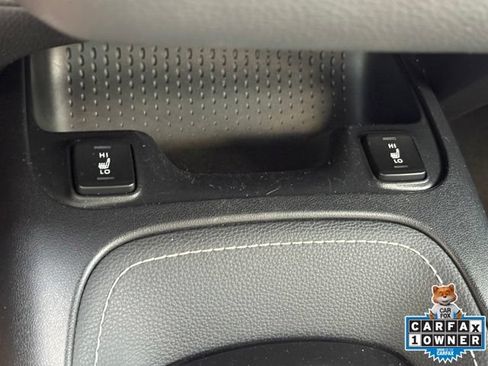 Used 2022 Toyota Corolla XSE FWD image 18