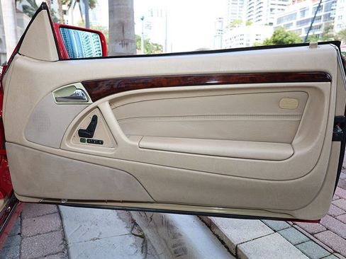 Used 1997 Mercedes-Benz SL 320 image 33