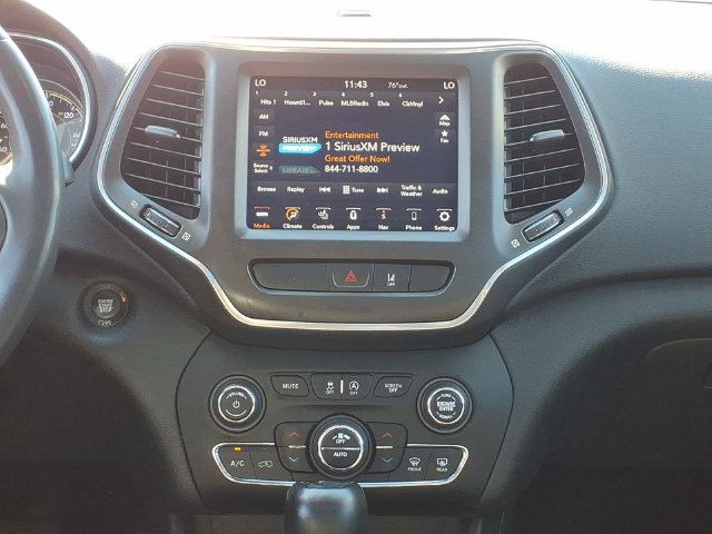 Used 2022 Jeep Cherokee Trailhawk w/ Sun, Sound & Nav Group AWD/4WD image 18