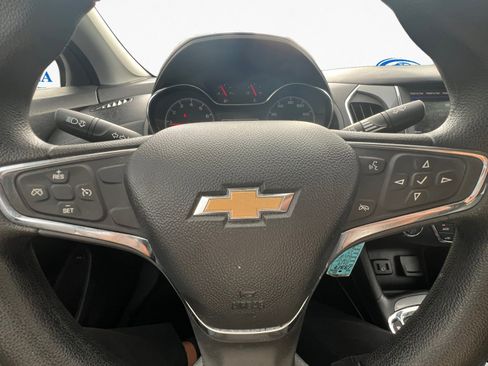 Used 2019 Chevrolet Cruze LT image 15
