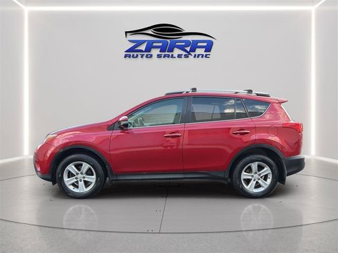 Used 2013 Toyota RAV4 XLE AWD/4WD image 4