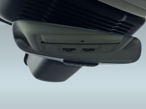 Used 2024 Land Rover Range Rover Evoque Dynamic SE image 18