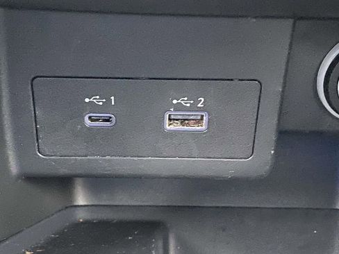 Used 2024 Nissan Kicks SV image 27