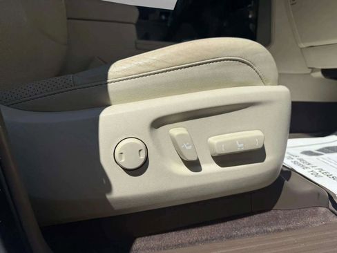 Used 2018 Lexus GX 460 Luxury image 11