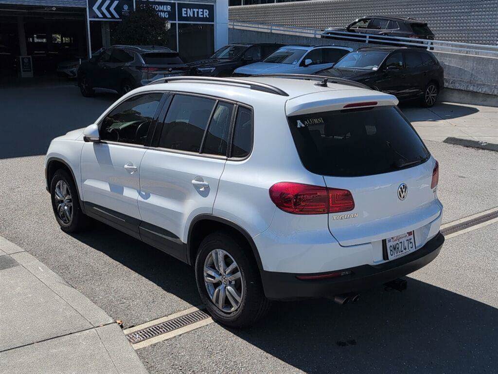 Used 2017 Volkswagen Tiguan S FWD image 8