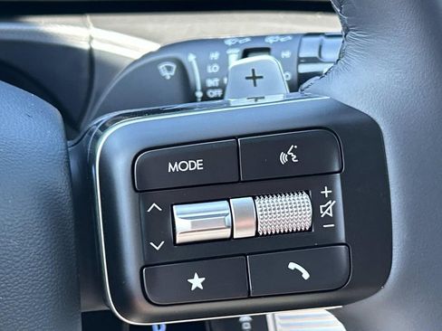 New 2026 Hyundai Santa Fe SE image 28