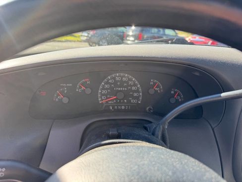 Used 1998 Ford F150 XL image 9