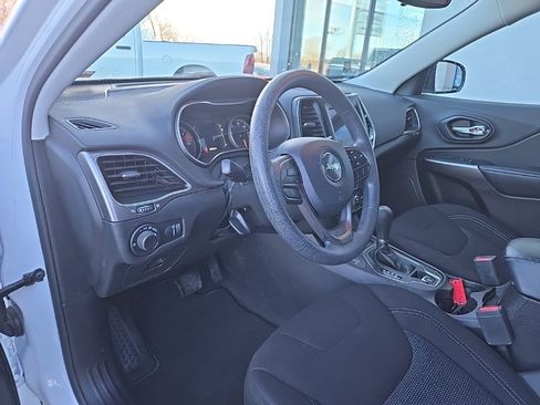 Used 2021 Jeep Cherokee Latitude image 35