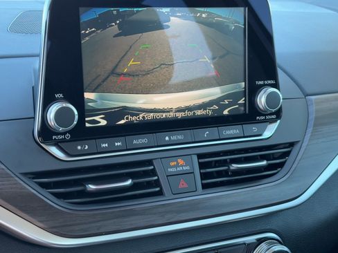 New 2025 Nissan Altima 2.5 SV image 25