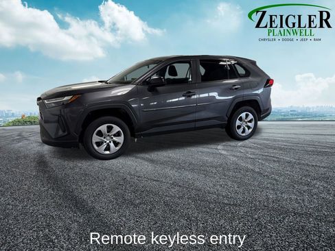 Used 2023 Toyota RAV4 LE image 3