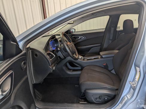 Used 2015 Chrysler 200 Limited w/ Convenience Group FWD image 20