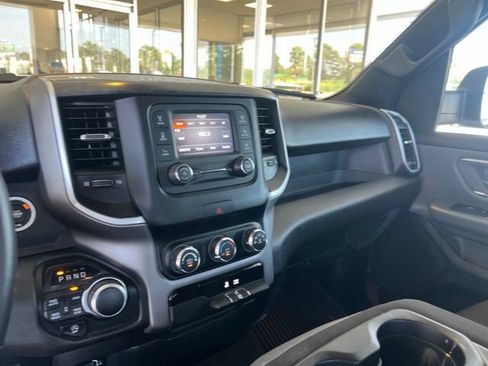 Used 2022 RAM 1500 Big Horn AWD/4WD image 14