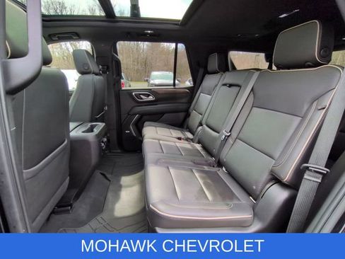Used 2021 Chevrolet Tahoe Premier w/ Premium Package image 27
