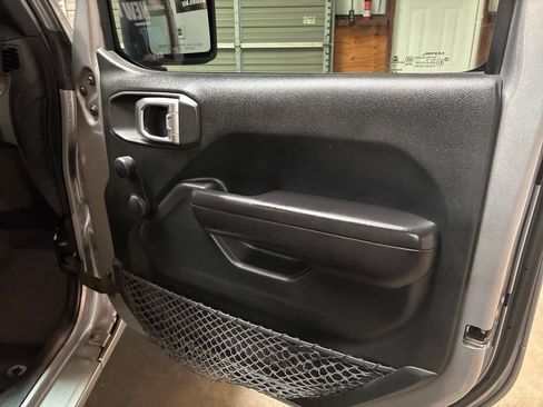 Used 2020 Jeep Wrangler Unlimited Sport AWD/4WD image 28