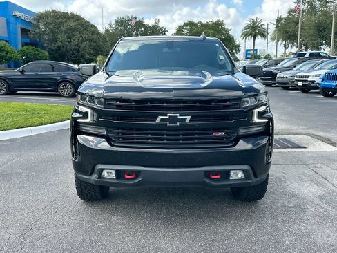 Used 2021 Chevrolet Silverado 1500 LT Trail Boss w/ Convenience Package II AWD/4WD image 2