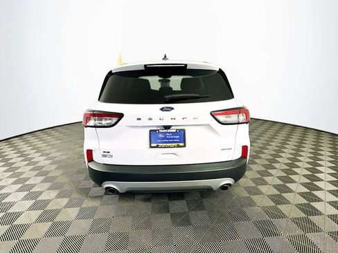 Certified 2022 Ford Escape SE w/ Convenience Package image 11
