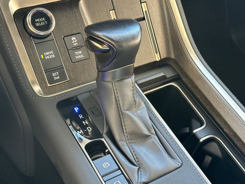 Used 2024 Lexus GX 550 image 20