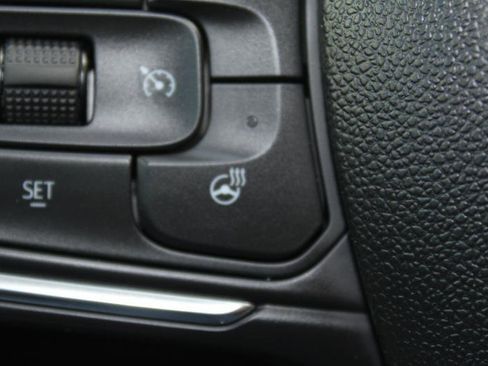 Used 2023 Buick Envision Essence FWD image 41